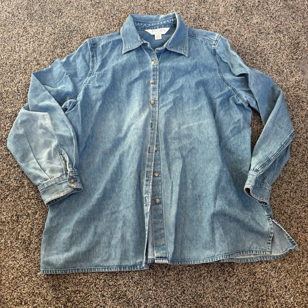 Classic Light Blue Denim Button-Down Shirt - Women